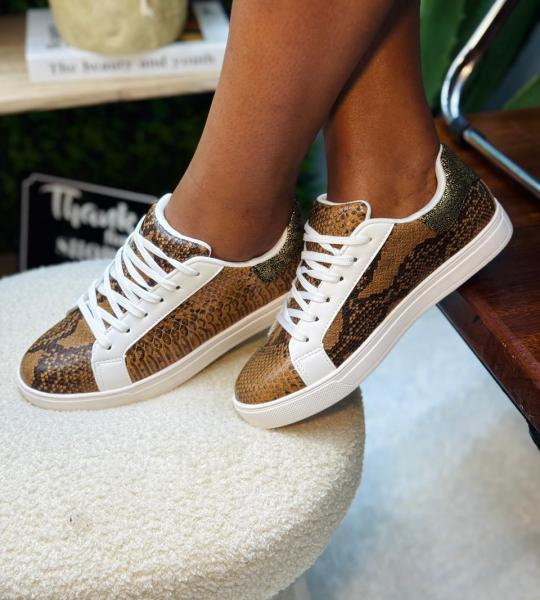 Jungle vibe sneakers